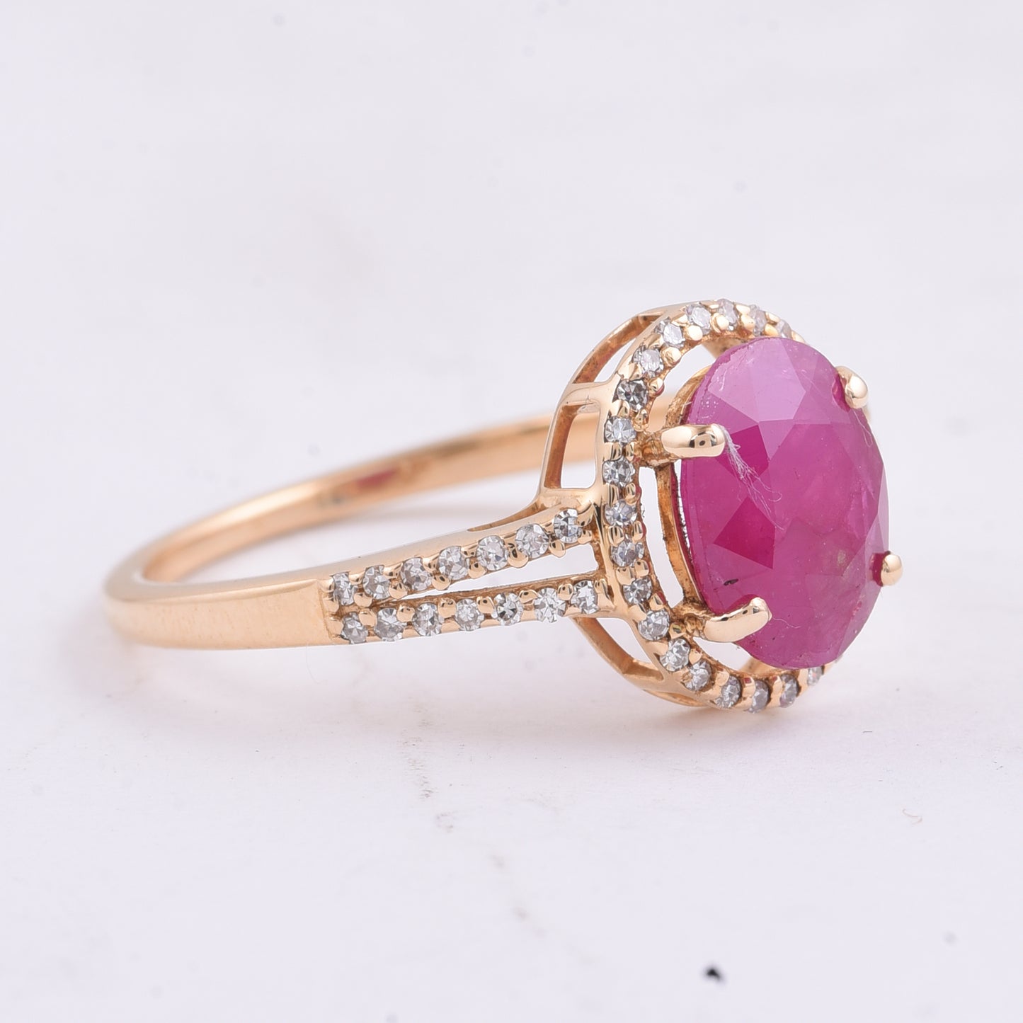 2.03 Ct Oval Natural Ruby 14K Gold Ring