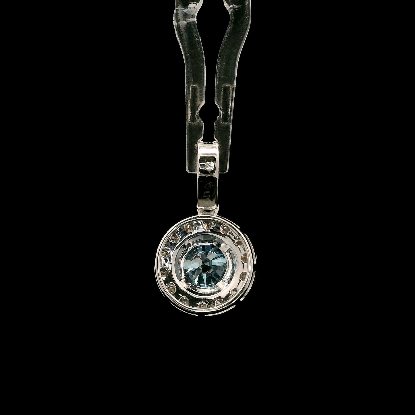 1.67 Carats Blue Lab Grown Diamond 14K Gold Pendant