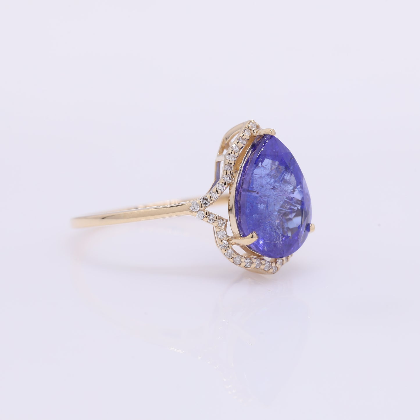 4.65 Ct Pear Mixed Cut Natural Tanzanite 14K Gold Ring