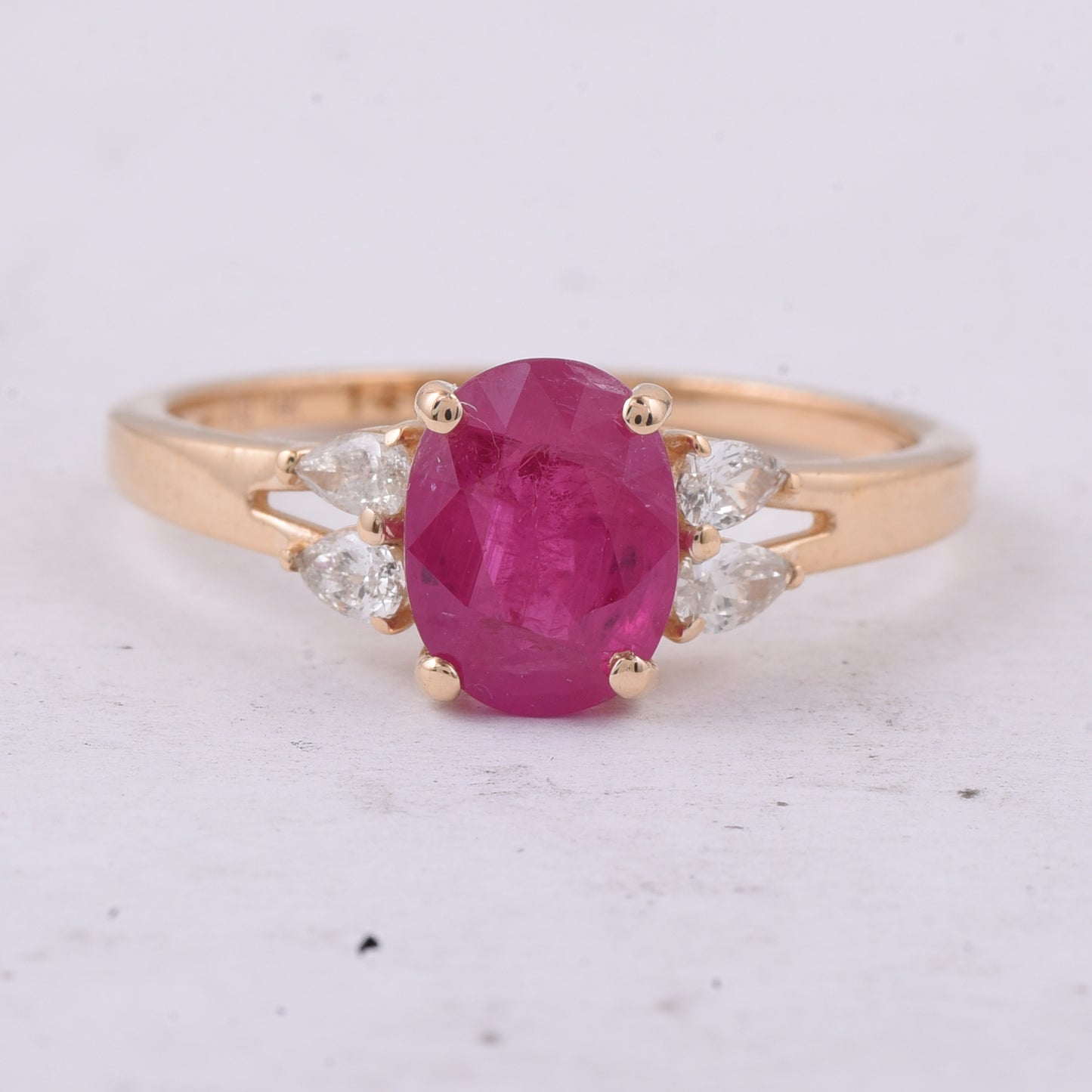 1.91 Ct Oval Natural Ruby 14K Gold Ring