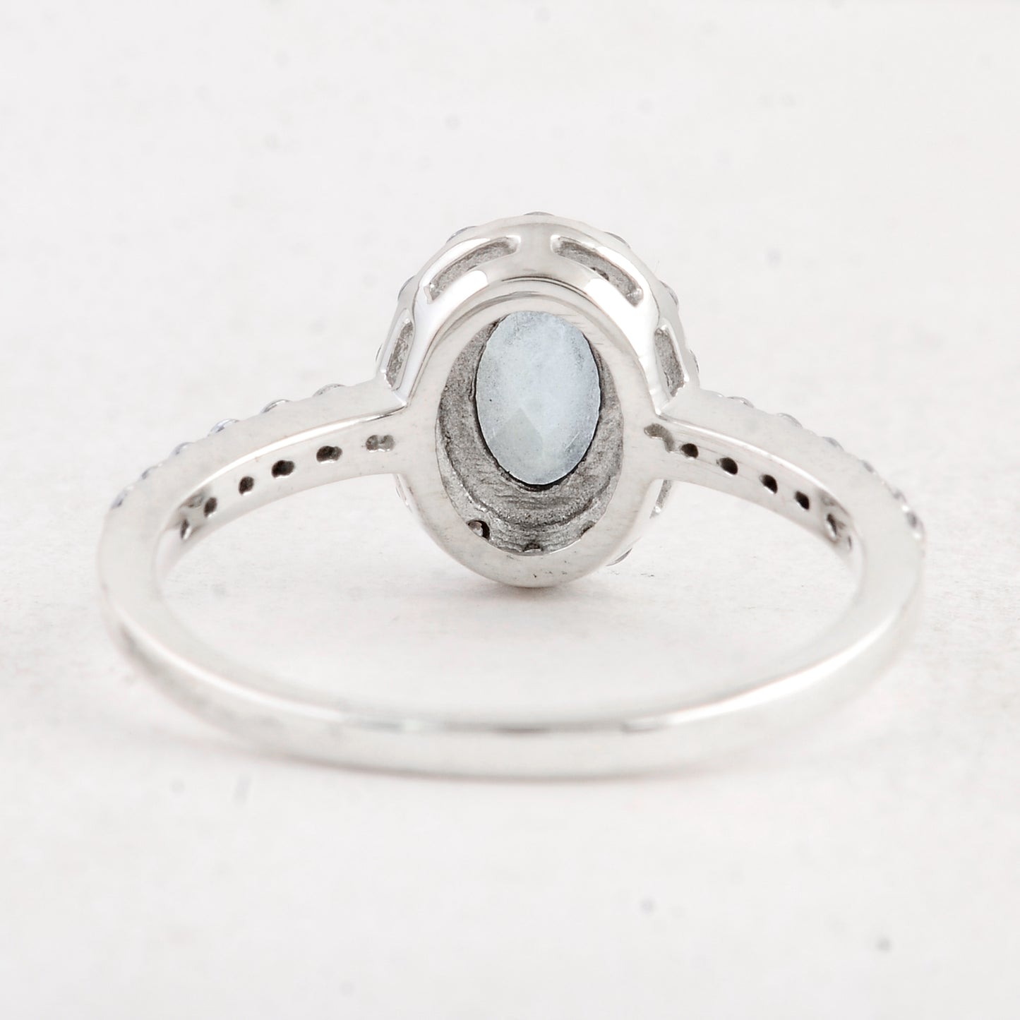 1.68 Ct Oval Swiss Blue Topaz 925 Sterling Silver Ring