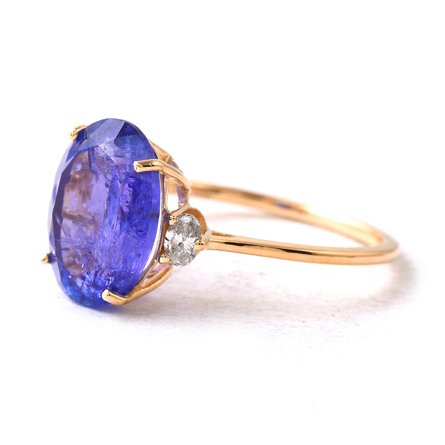 4.60 Ct Oval Tanzanite 14K Gold Ring