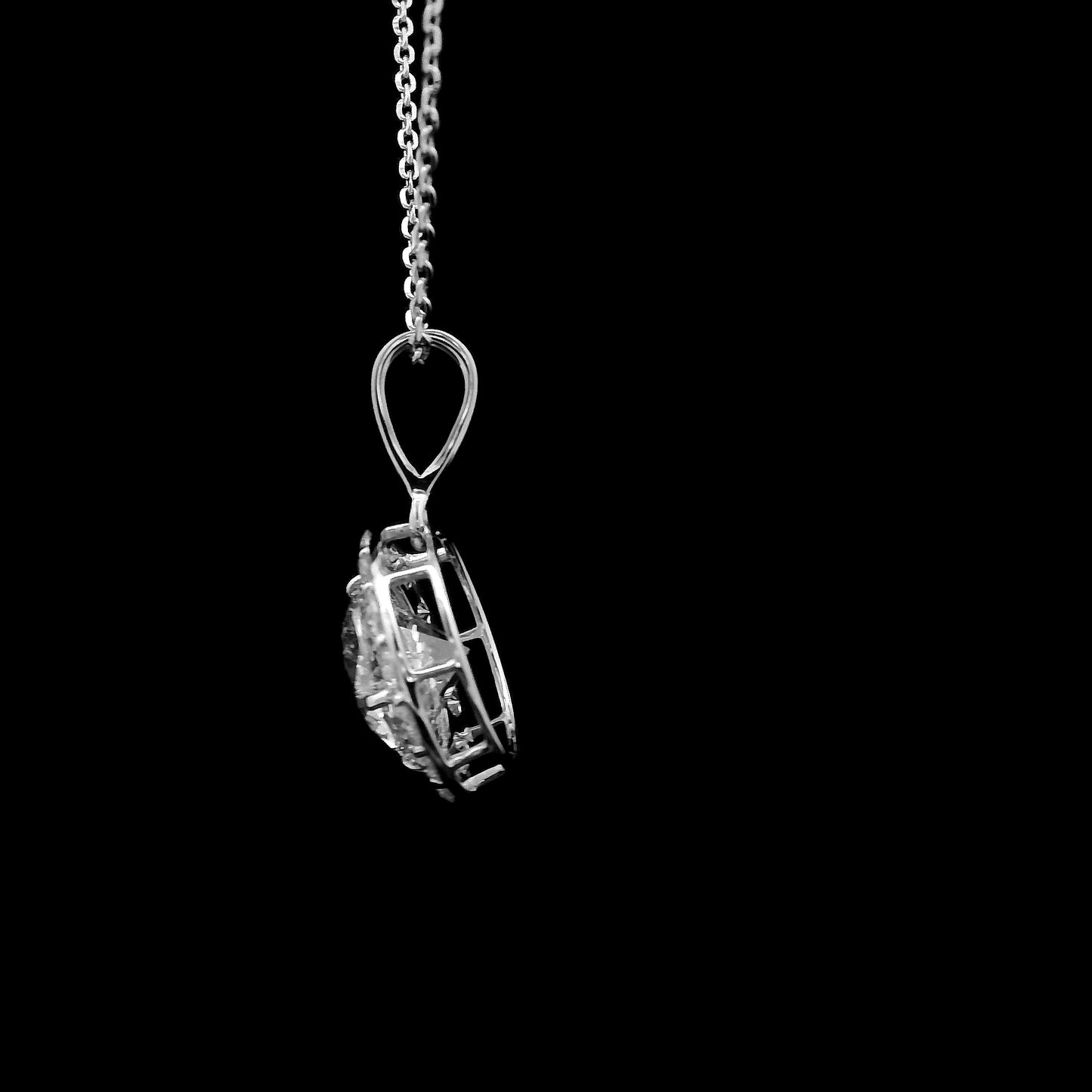 2.03 Carats Lab Grown Diamond 14K Gold Pendant
