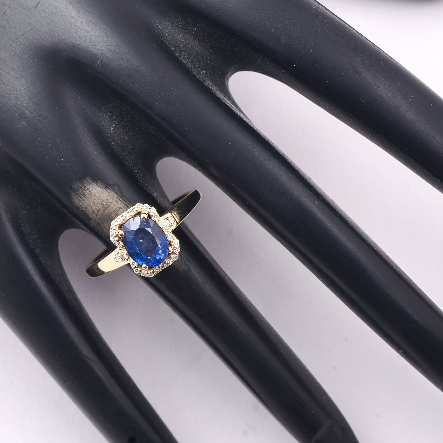 1.64 Ct Oval Mixed Cut Natural Sapphire 14K Gold Ring