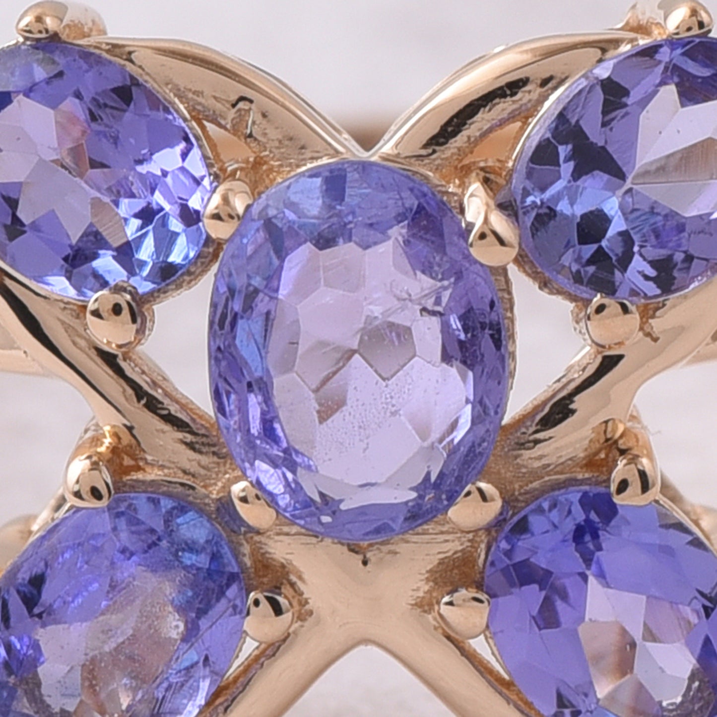 0.96 Ct Oval Natural Tanzanite 14K Gold Ring