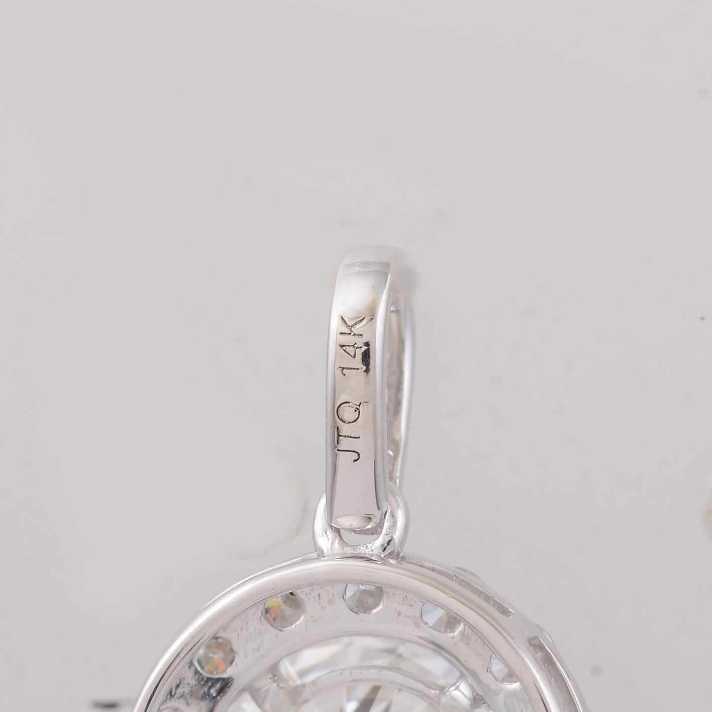 2.08 Carats Lab Grown Diamond 14K Gold Pendant