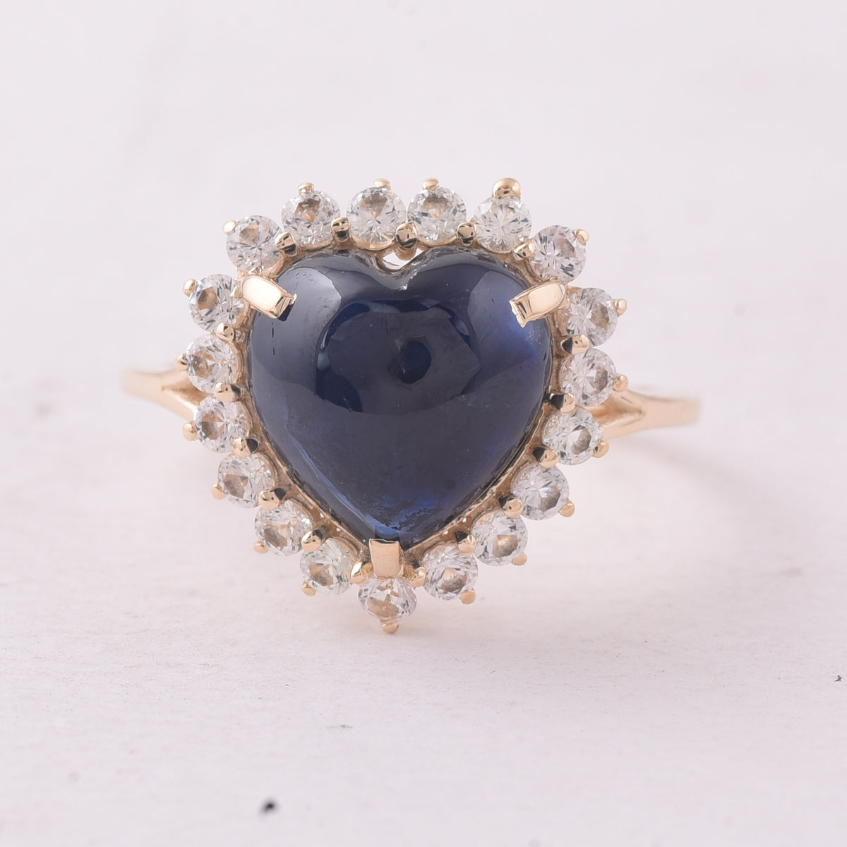 6.72 Ct Heart Sapphire 9K Gold Ring