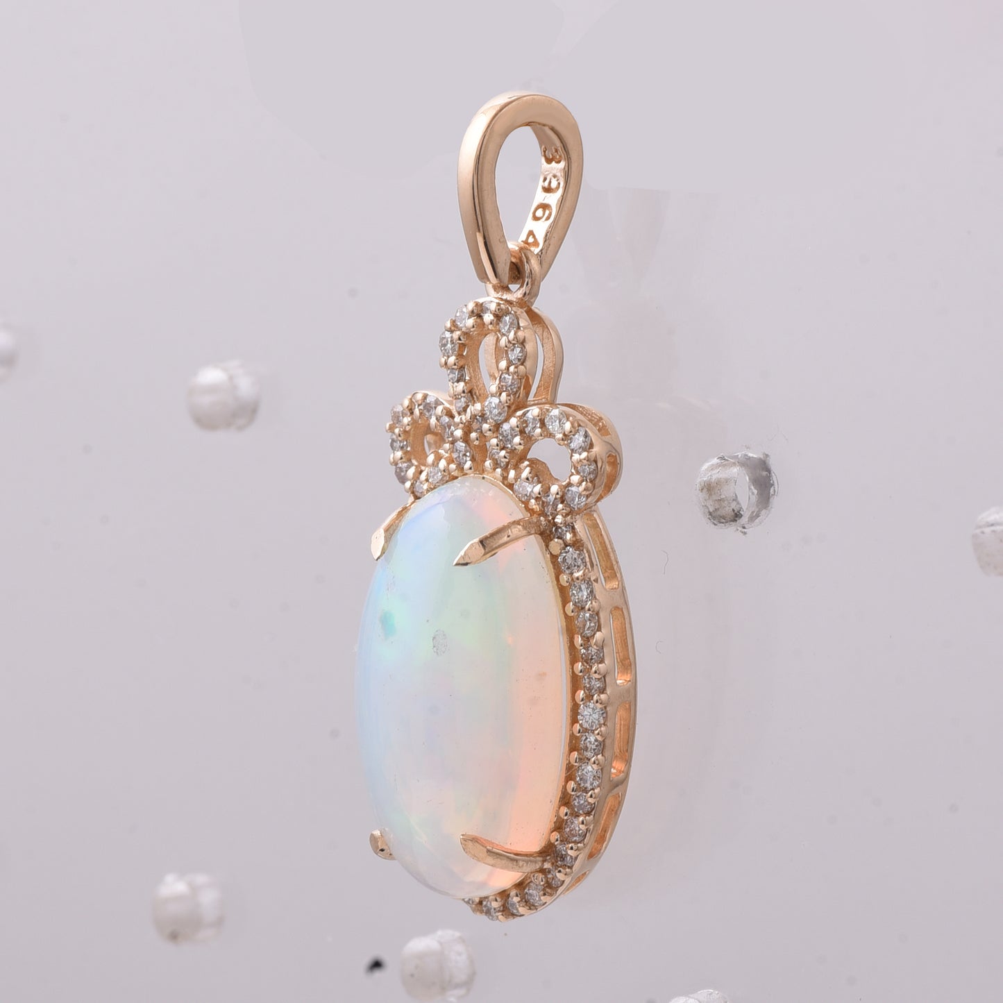 2.78 Ct Oval Cabochon Cut Natural Opal 14K Gold Pendant