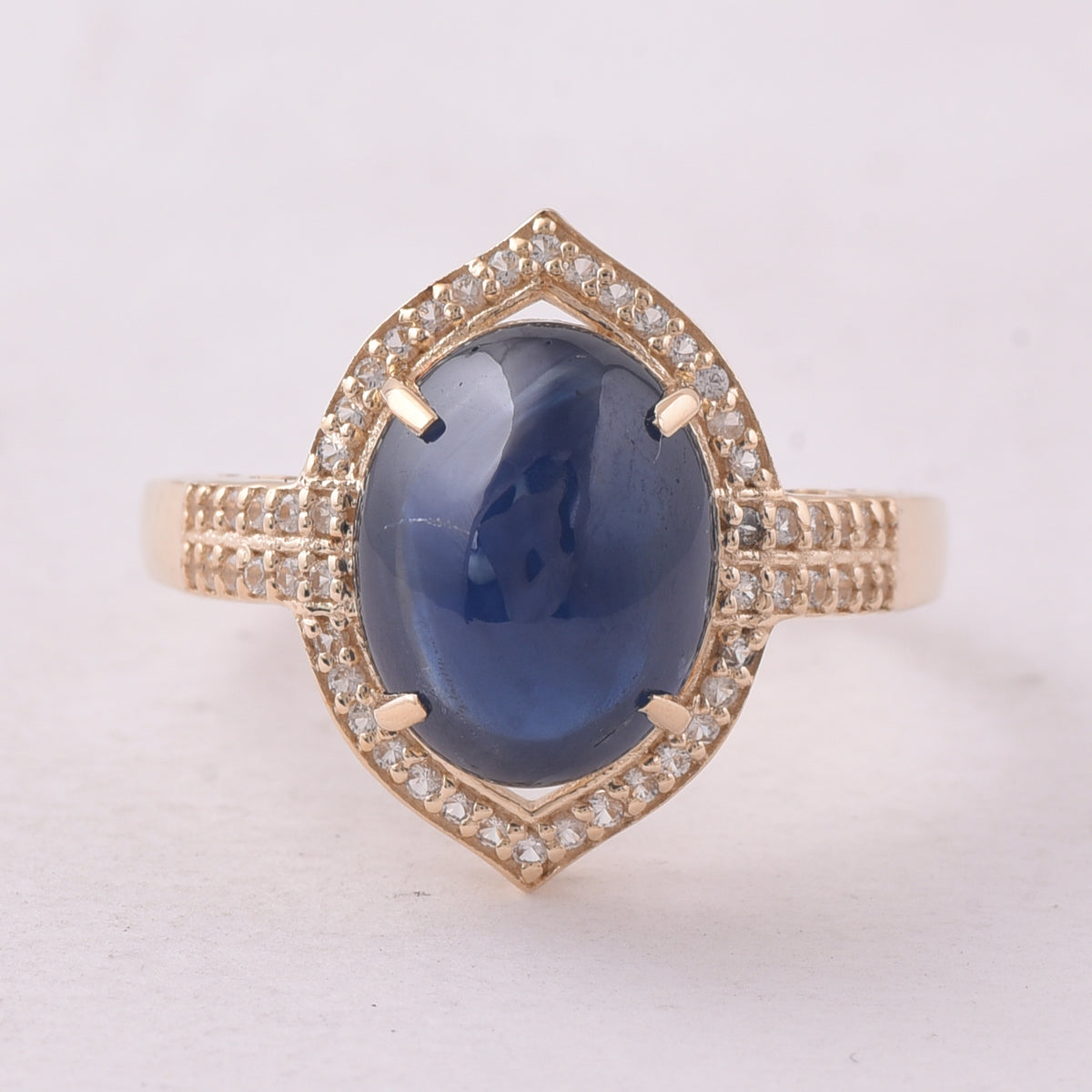 5.96 Ct Oval Sapphire 9K Gold Ring