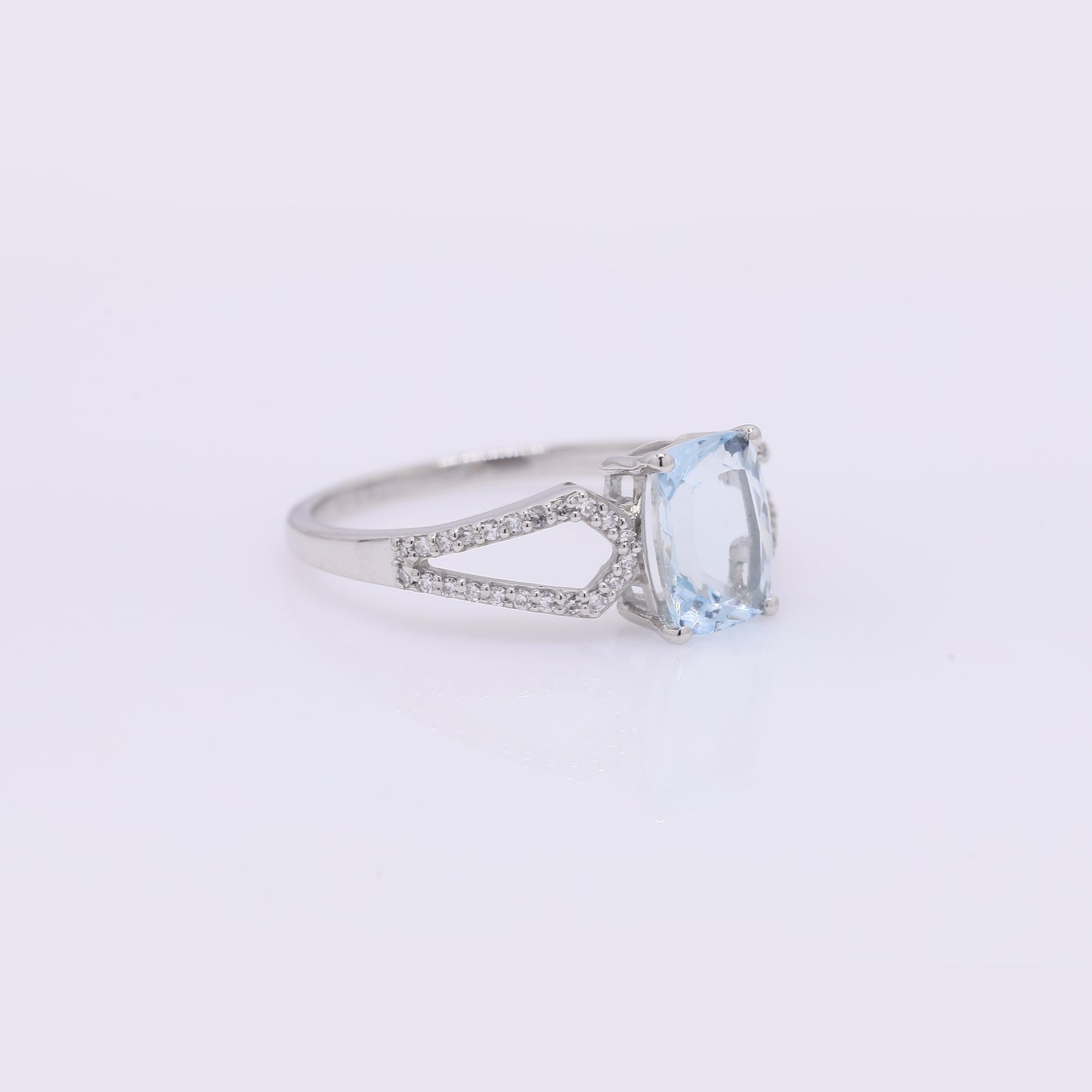 1.46 Ct Cushion Mixed Cut Natural Aquamarine 950 Platinum Ring