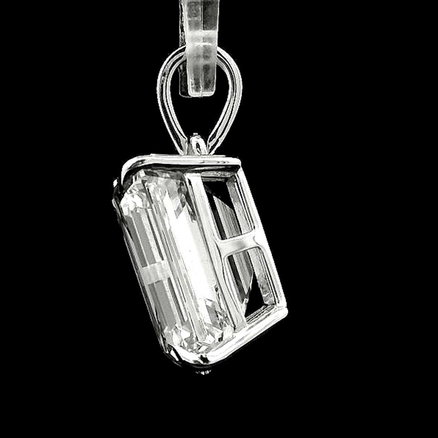 6.09 Carats Lab Grown Diamond 14K Gold Pendant