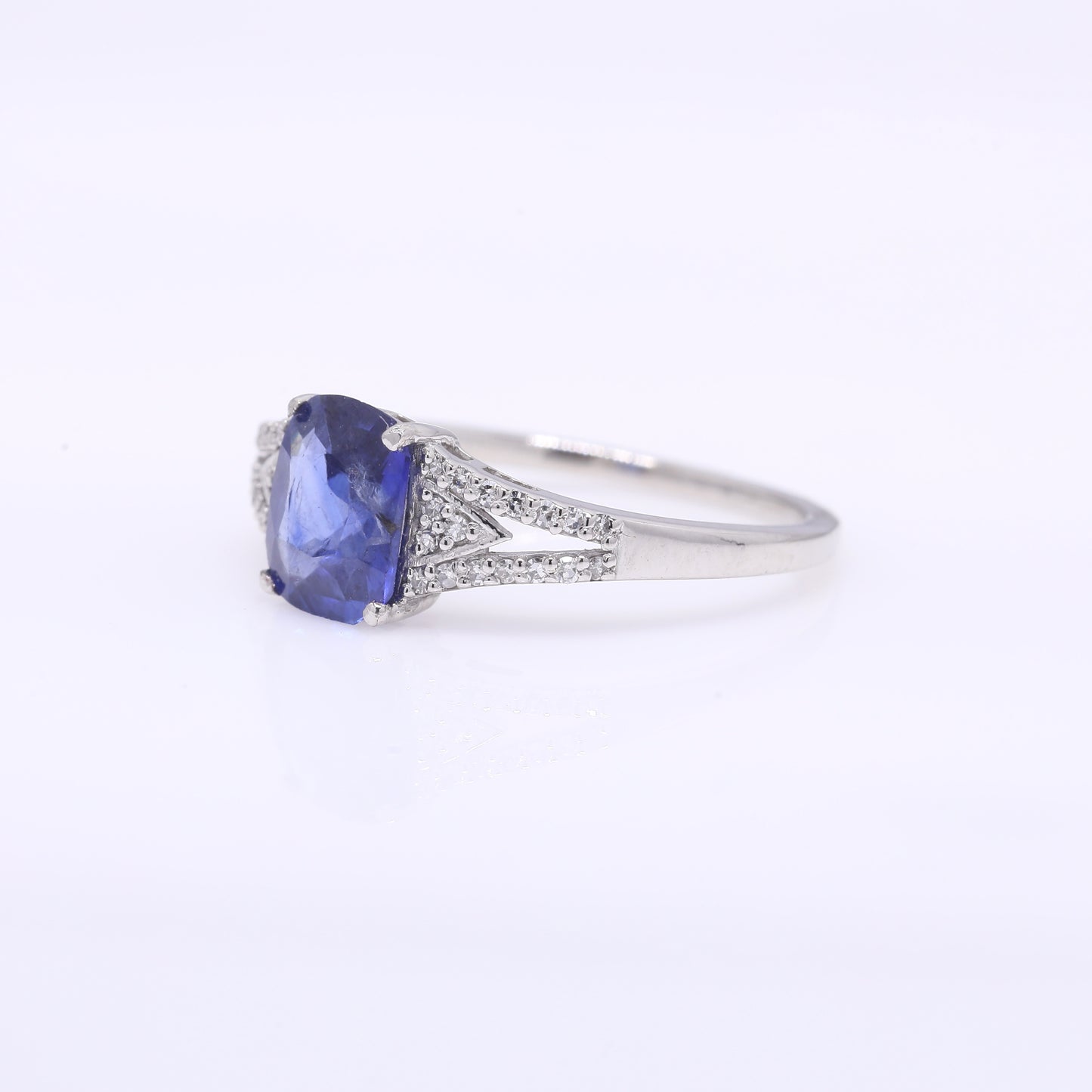 1.43 Ct Cushion Mixed Cut Natural Sapphire 950 Platinum Ring