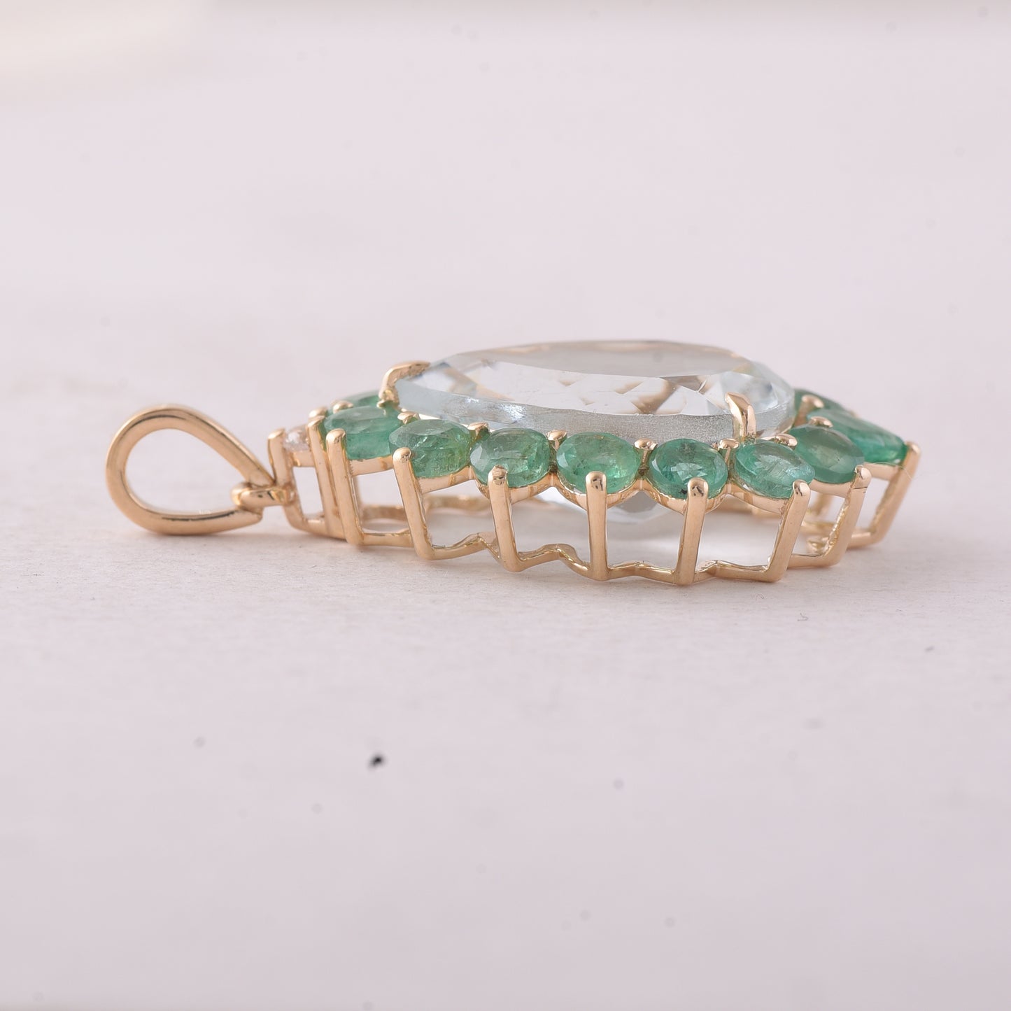 6.79 Ct Pear Aquamarine 9K Gold Pendant