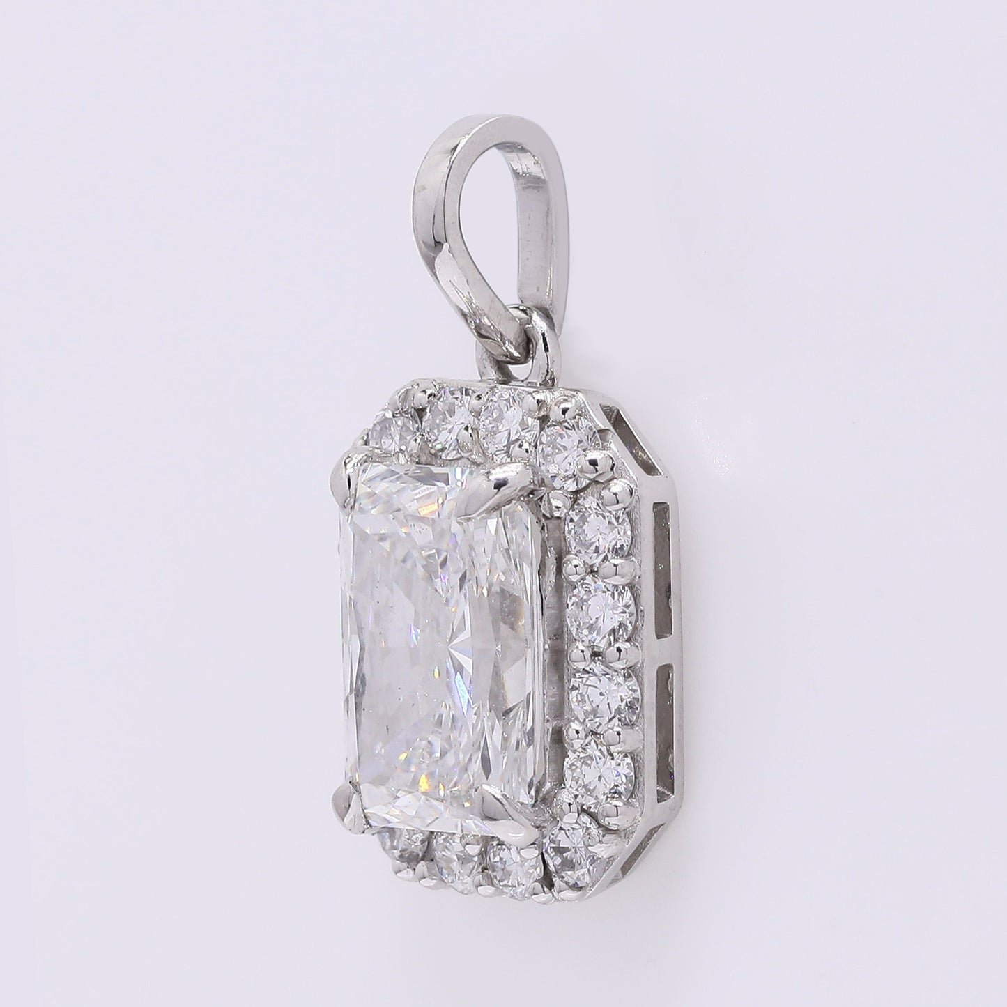 2.32 Carats Lab Grown Diamond 950 Platinum Pendant