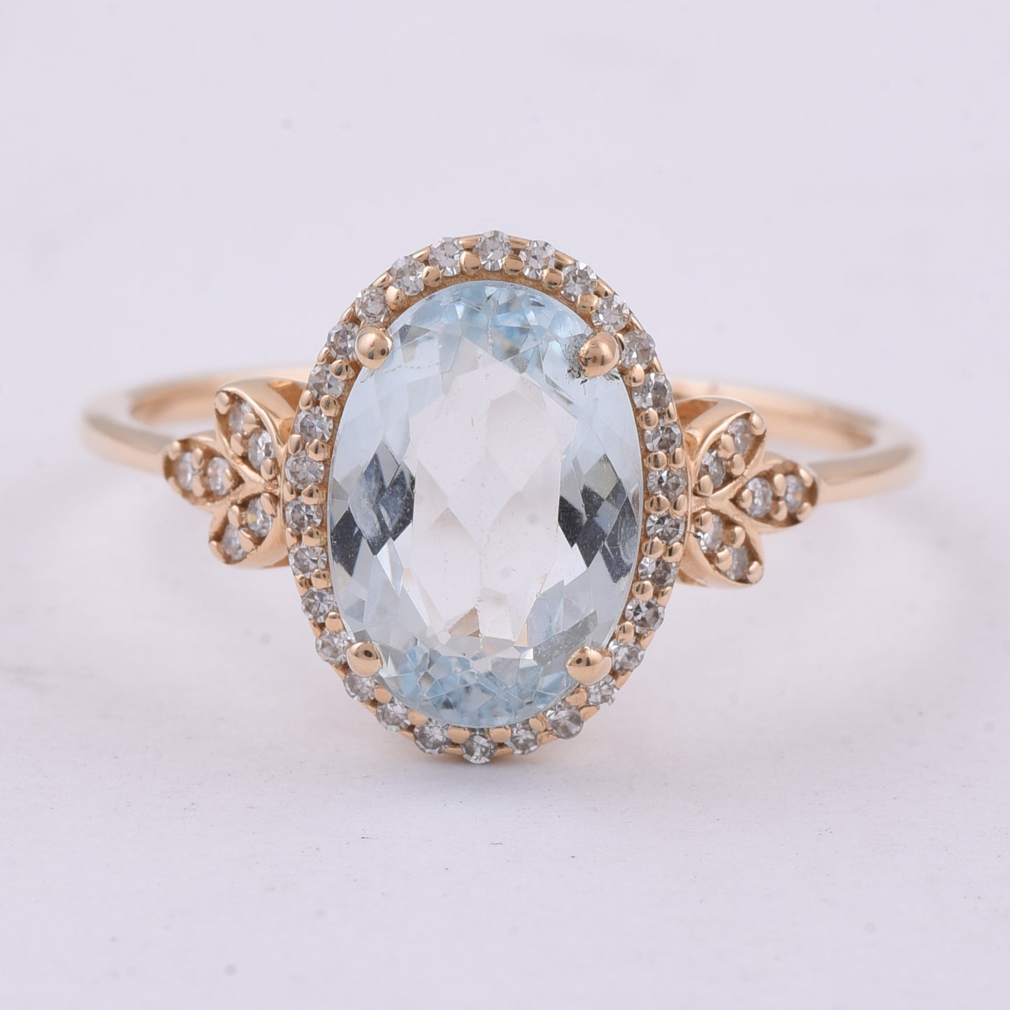 1.87 Ct Oval Natural Aquamarine 14K Gold Ring