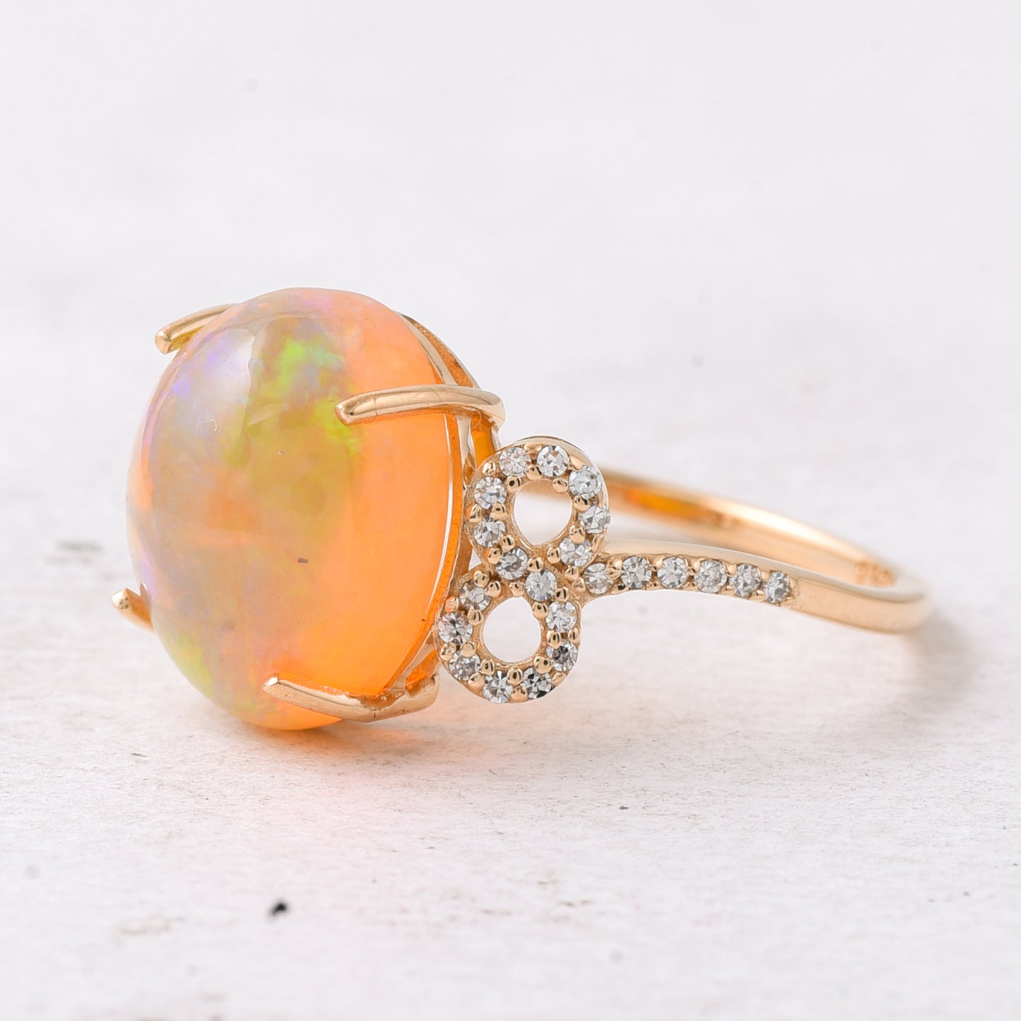 3.68 Ct Oval Cabochon Cut Natural Opal 14K Gold Ring