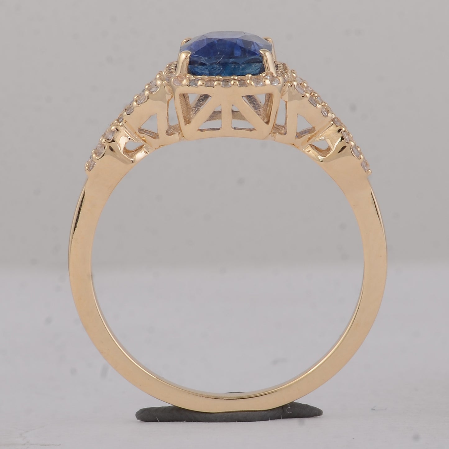 2.13 Ct Cushion Sapphire 9K Gold Ring