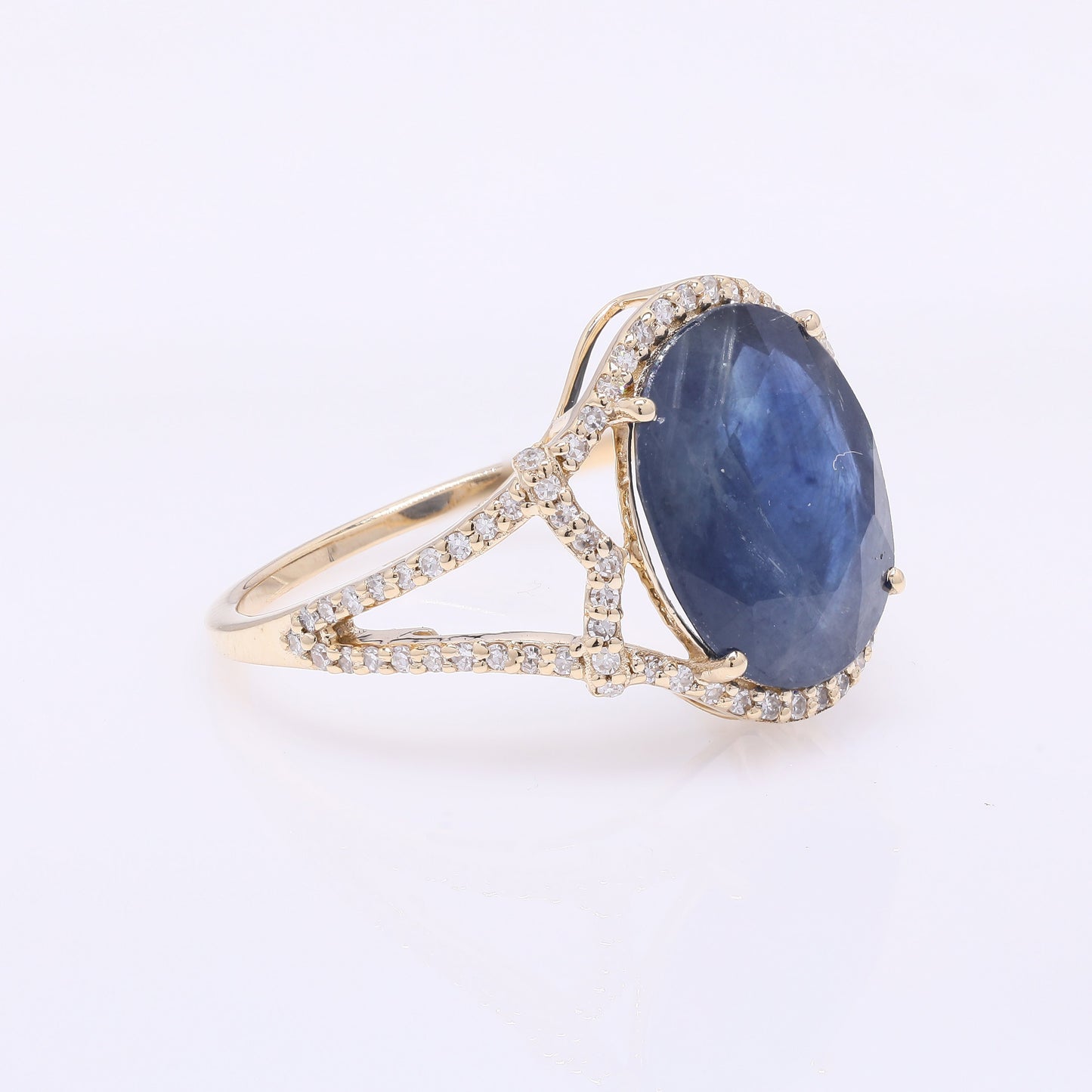 4.91 Ct Oval Mixed Cut Natural Corundum Sapphire 14K Gold Ring