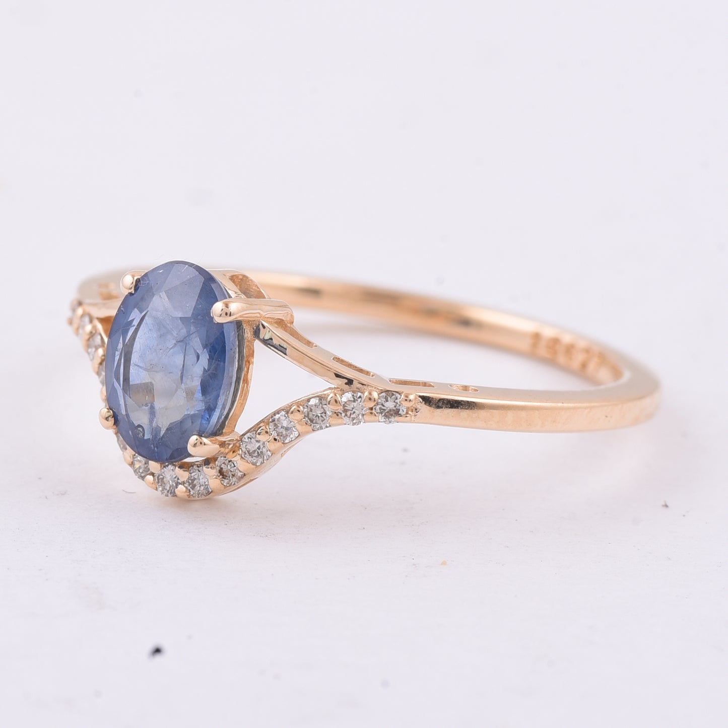 1.12 Ct Oval Natural Sapphire 14K Gold Ring