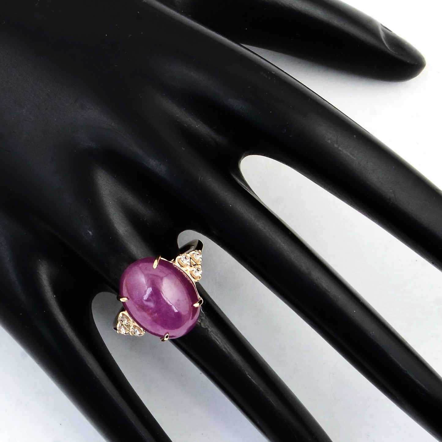 11.82 Ct Oval Ruby 14K Gold Ring
