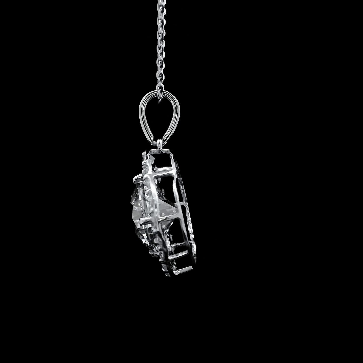 2.73 Carats Lab Grown Diamond 14K Gold Pendant
