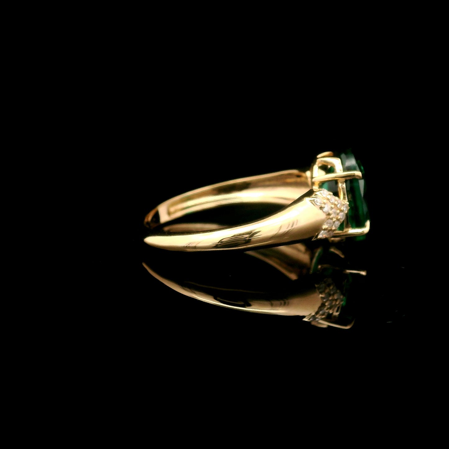 2.07 Ct Oval Mixed Cut Lab Grown Emerald 14K Gold Ring