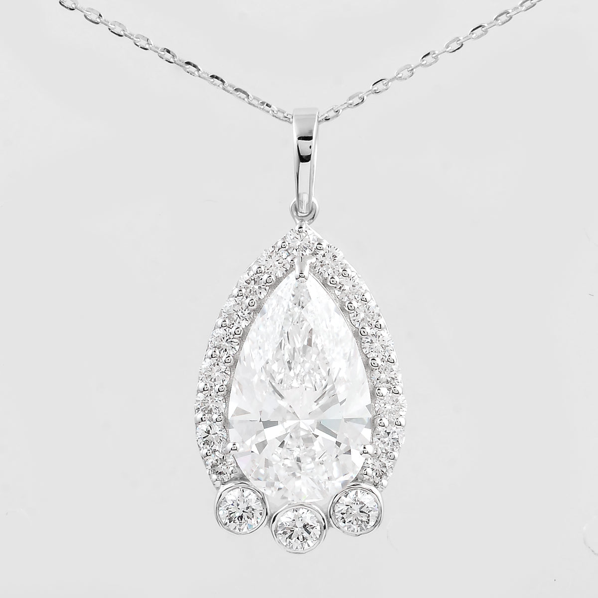 4.18 Carats Lab Grown Diamond 14K Gold Pendant