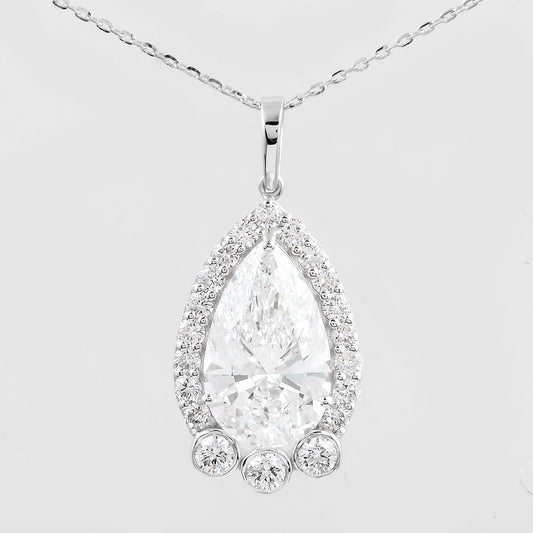 4.18 Carats Lab Grown Diamond 14K Gold Pendant