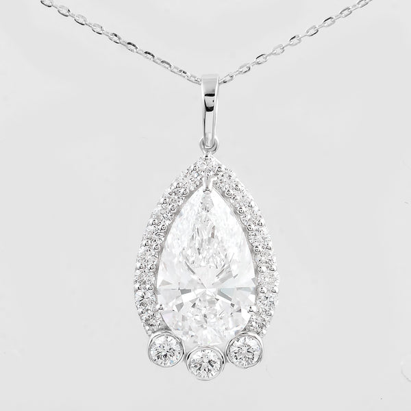 4.18 Carats Lab Grown Diamond 14K Gold Pendant