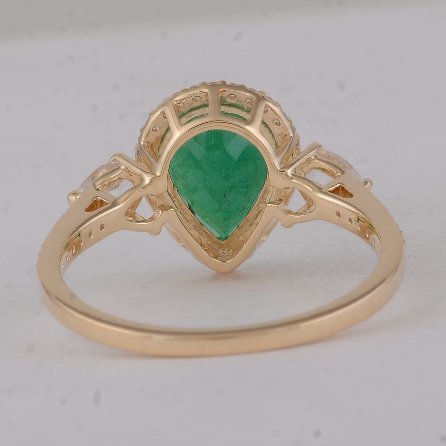 2.30 Ct Pear Emerald 9K Gold Ring