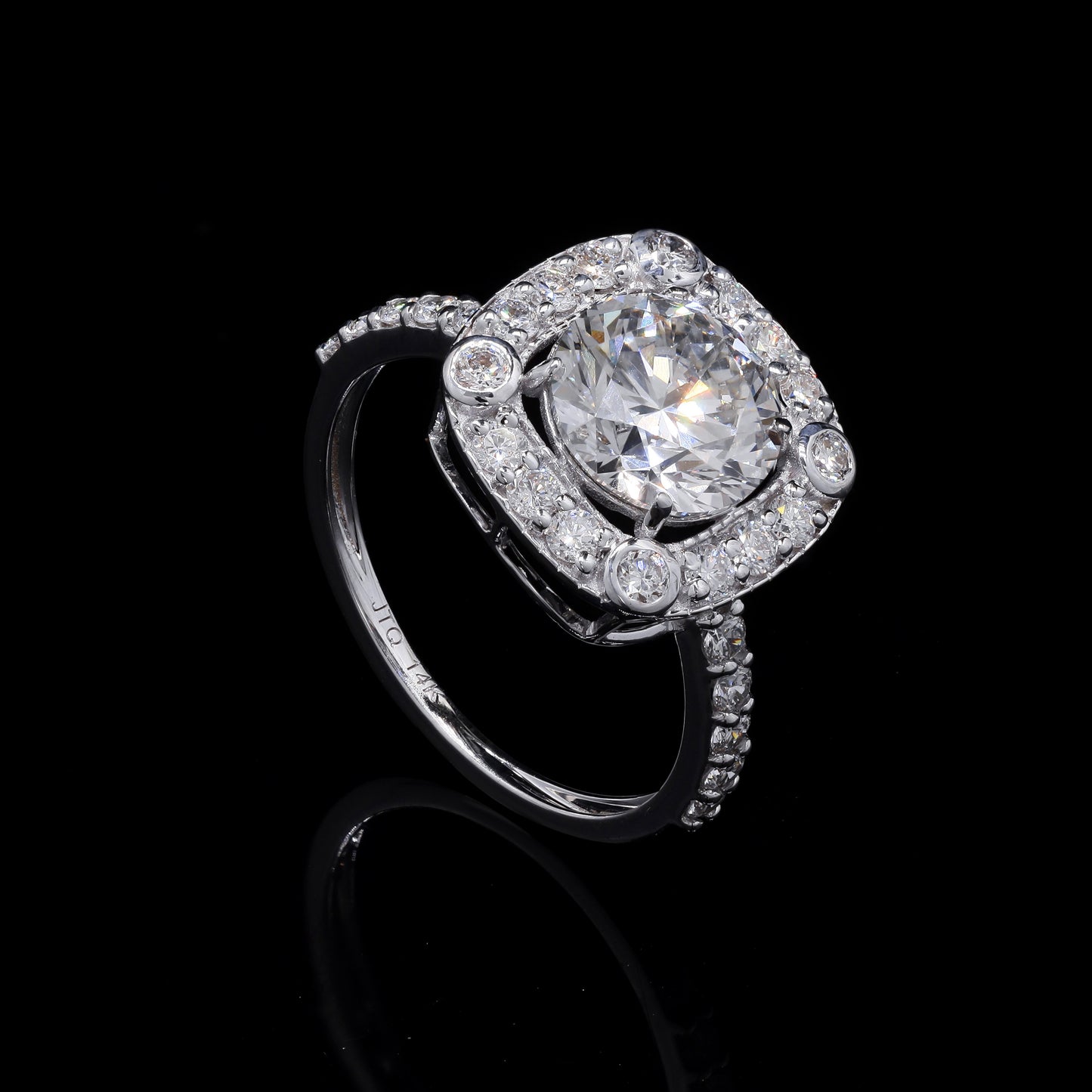 2.85 Carats Lab Grown Diamond 14K Gold Ring