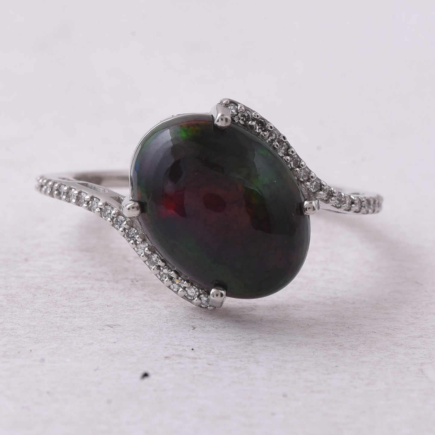 2.92 Ct Oval Cabochon Cut Natural Black Opal 950 Platinum Ring