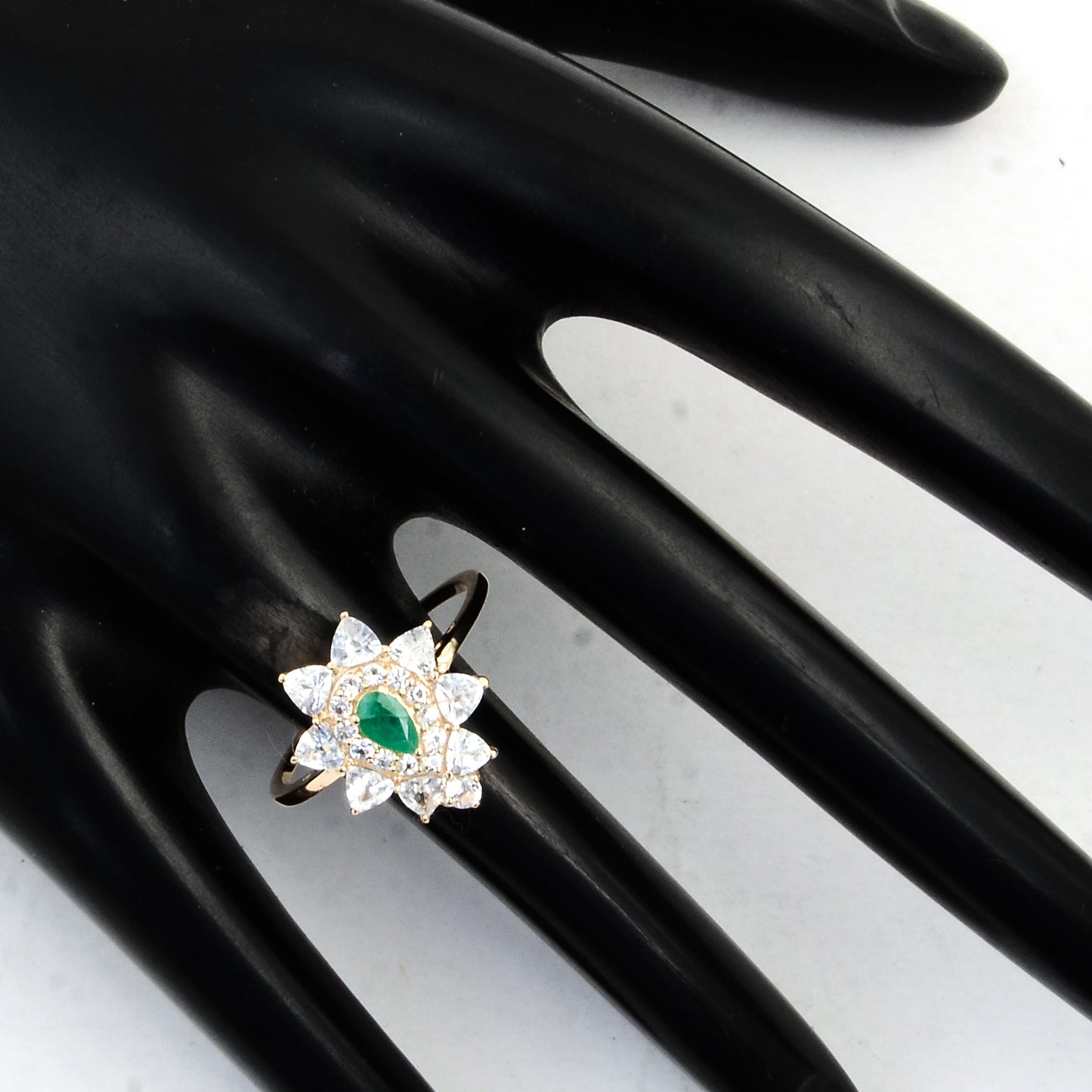 1.61 Ct Pear Emerald 14K Gold Ring