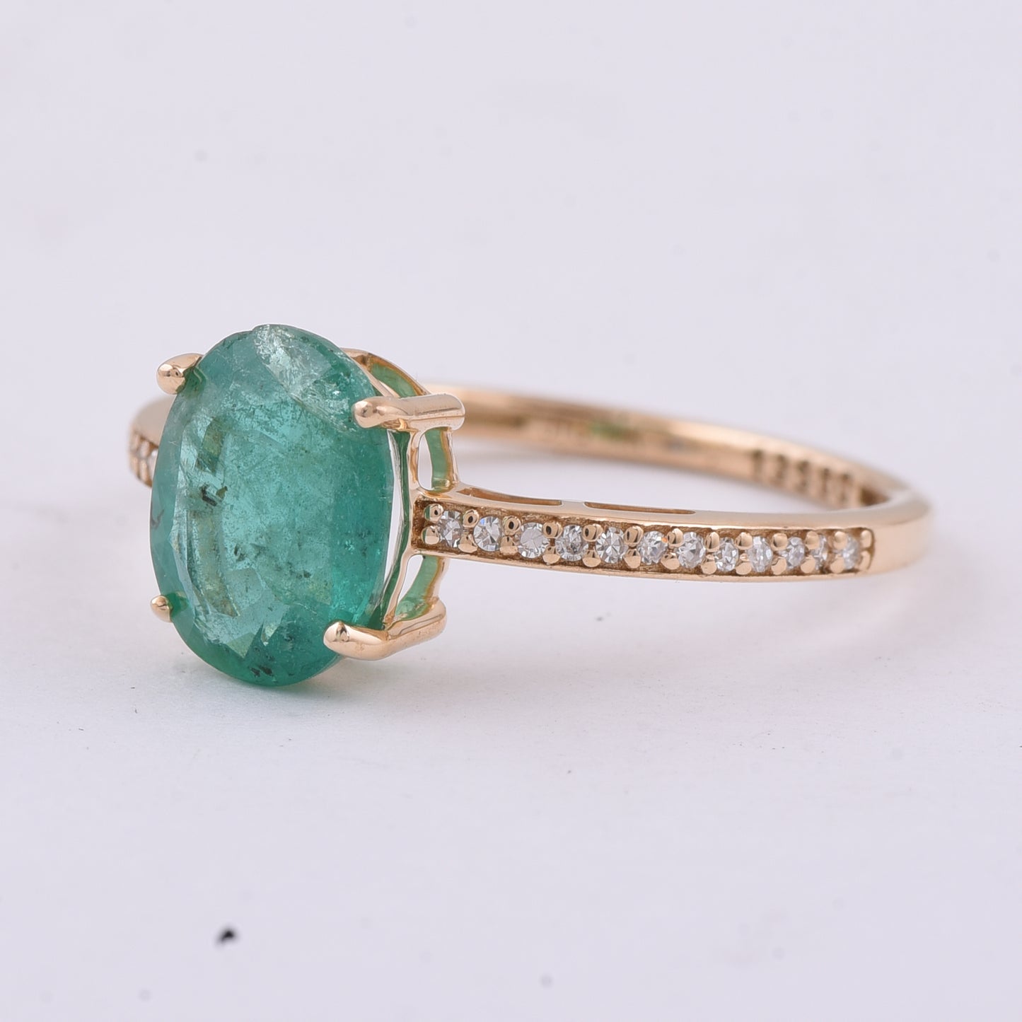 1.83 Ct Oval Natural Emerald 14K Gold Ring