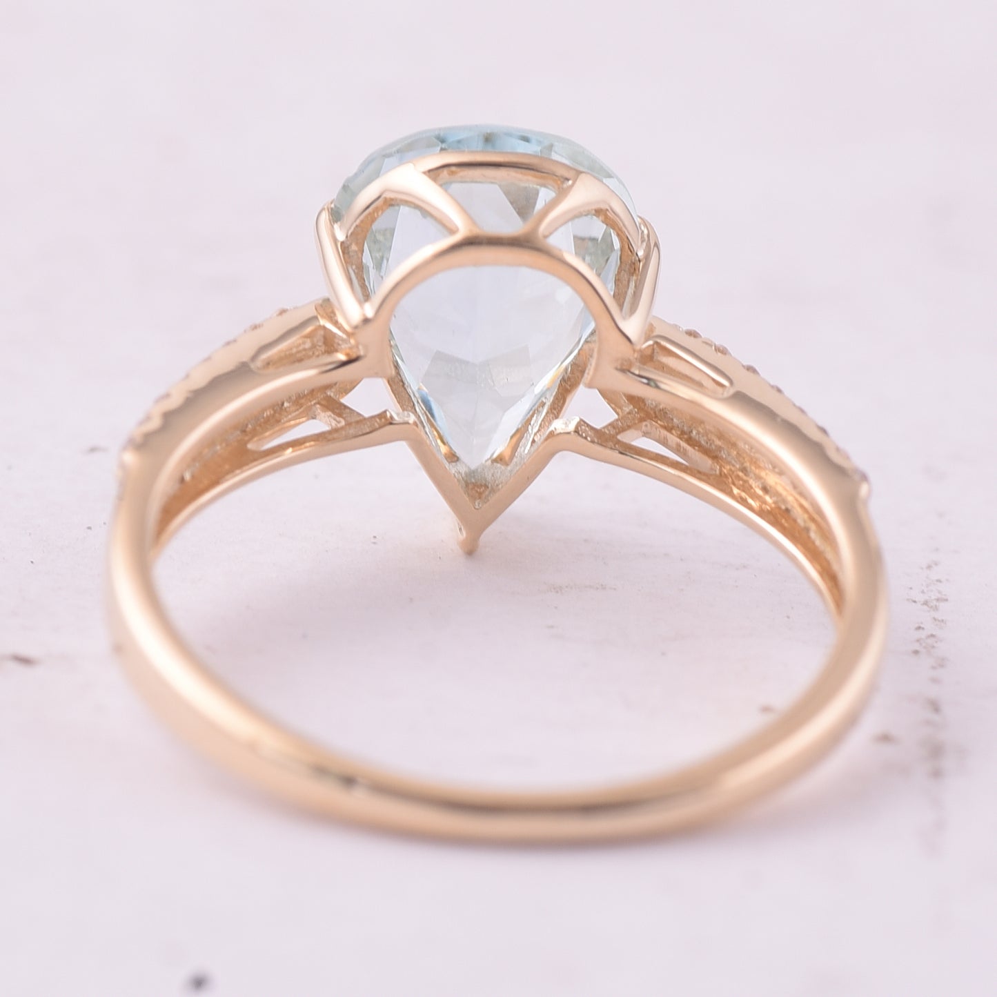 2.24 Ct Pear Aquamarine 9K Gold Ring