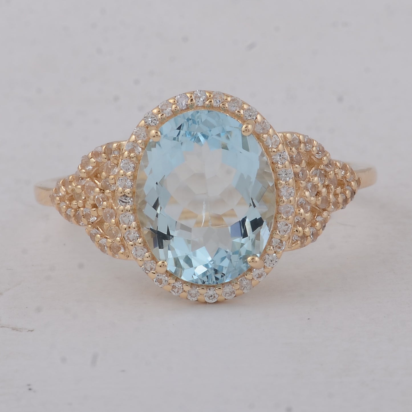 2.44 Ct Oval Aquamarine 9K Gold Ring