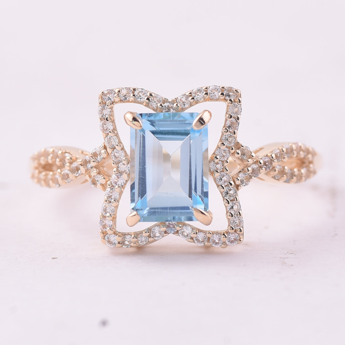 1.67 Ct Octagon Blue Topaz 9K Gold Ring
