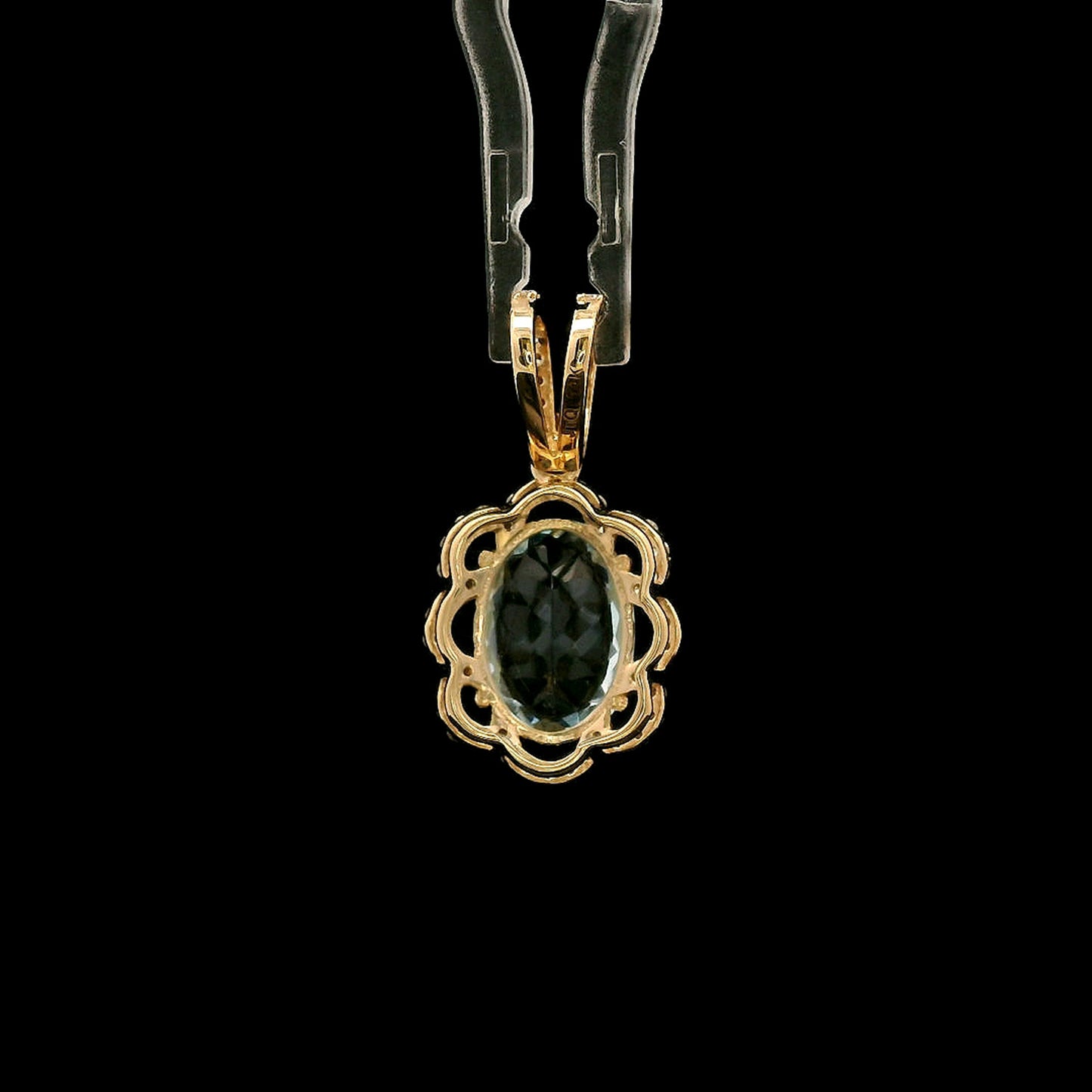 1.98 Ct Oval Mixed Cut Natural Aquamarine 14K Gold Pendant