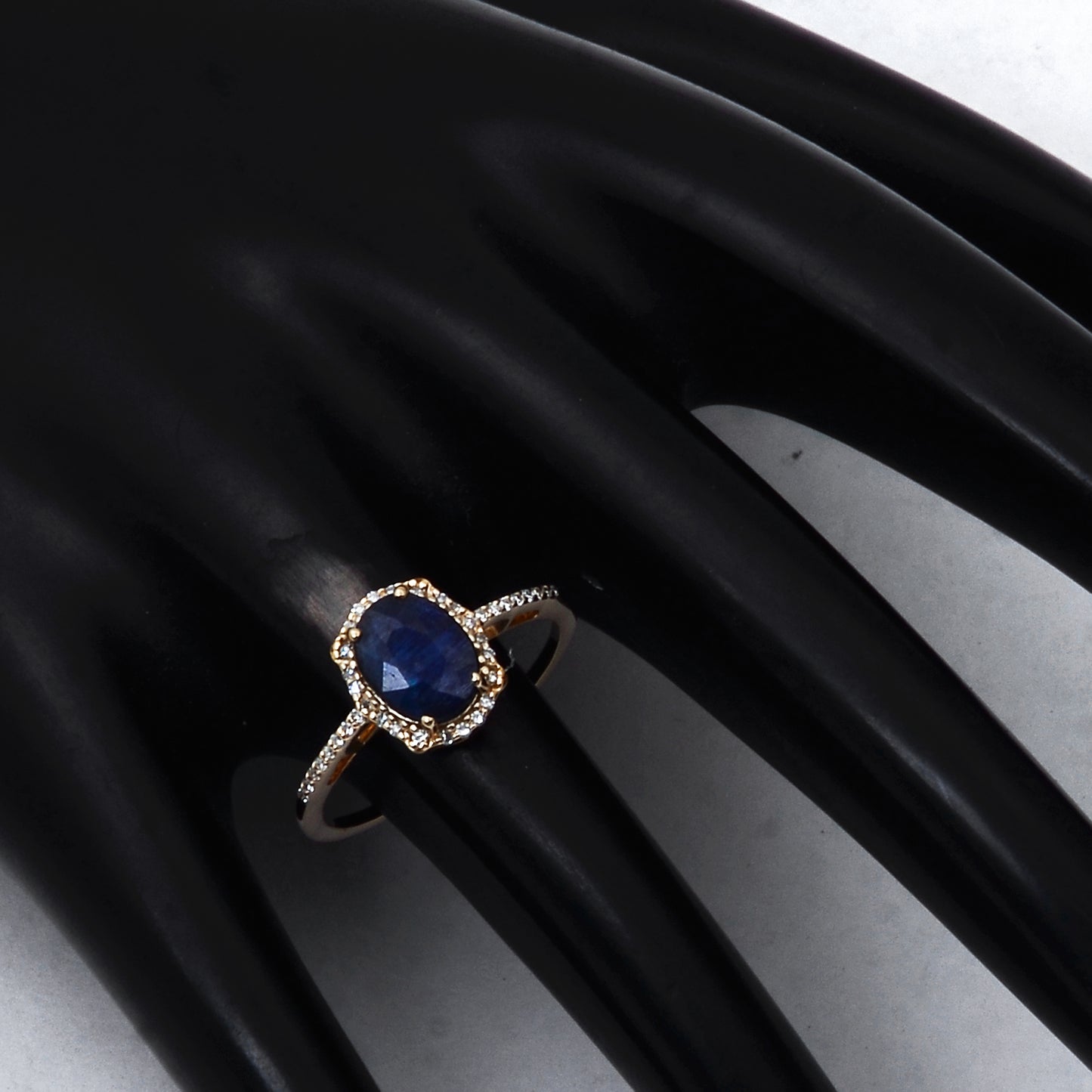 1.97 Ct Oval Mixed Cut Natural Sapphire 14K Gold Ring