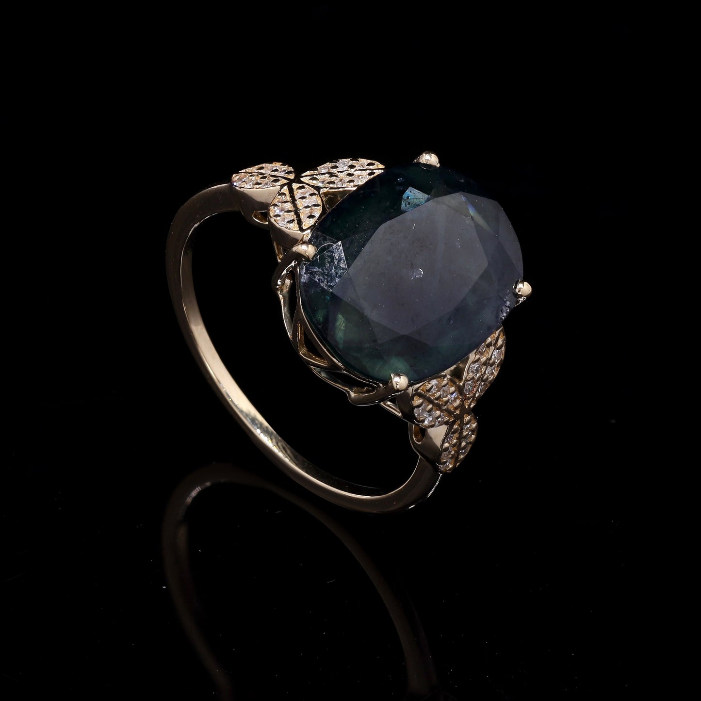 6.14 Ct Oval Mixed Cut Natural Corundum Sapphire 14K Gold Ring