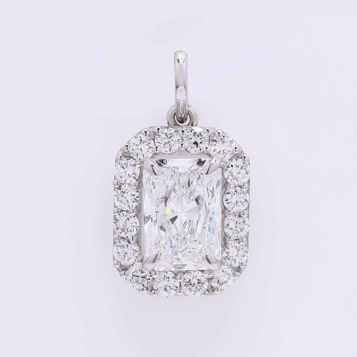 2.55 Carats Lab Grown Diamond 950 Platinum Pendant