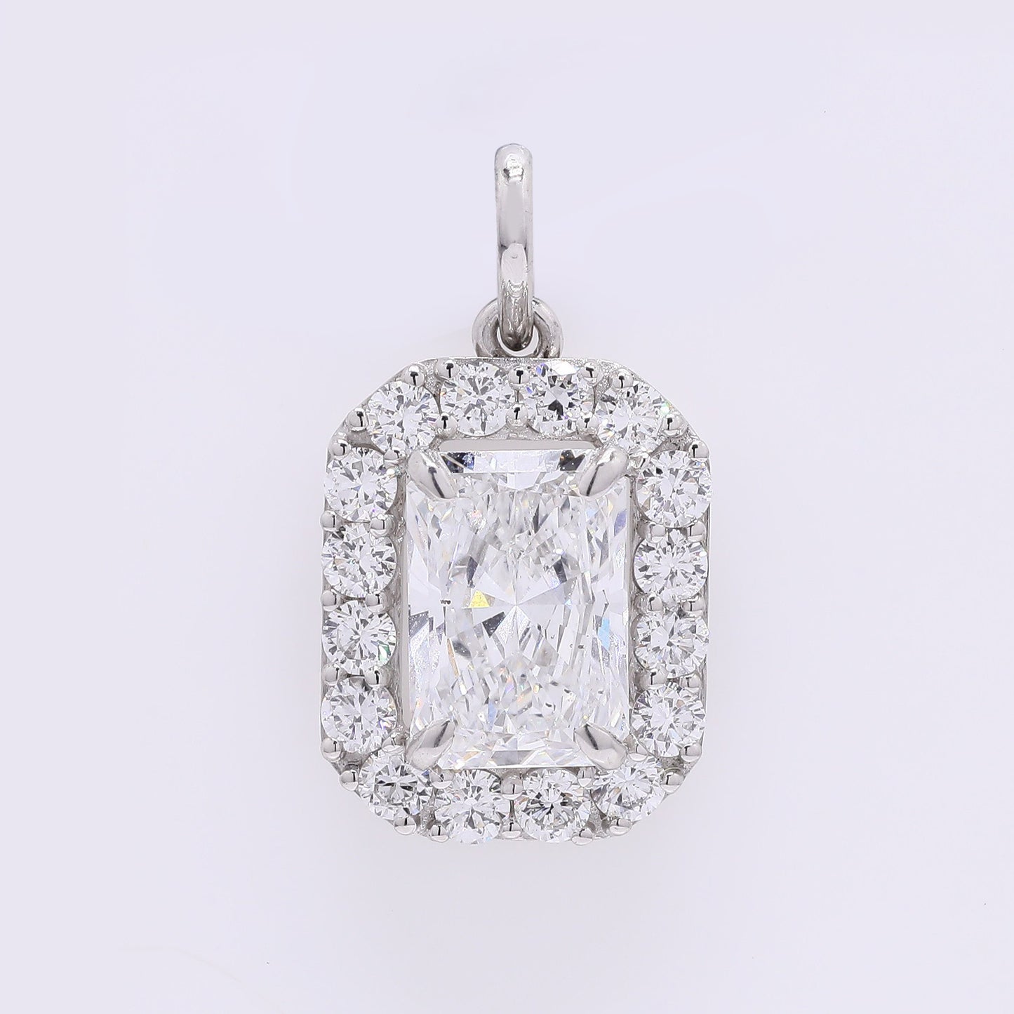 2.55 Carats Lab Grown Diamond 950 Platinum Pendant