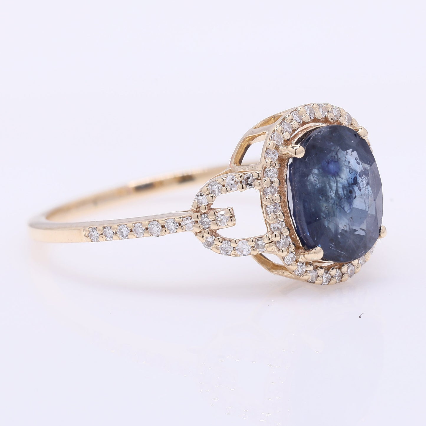 2.39 Ct Oval Mixed Cut Natural Sapphire 14K Gold Ring
