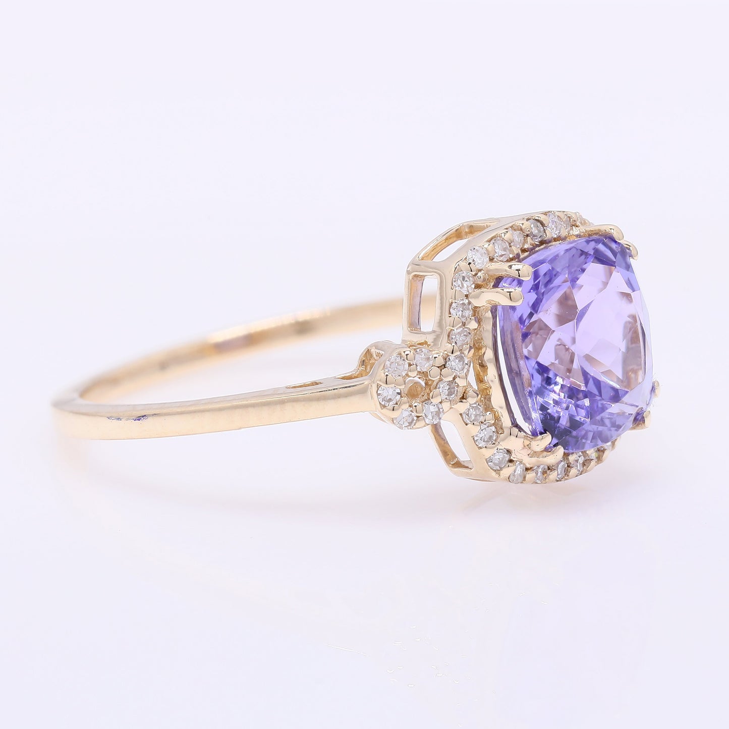 2.42 Ct Cushion Mixed Cut Natural Tanzanite 14K Gold Ring