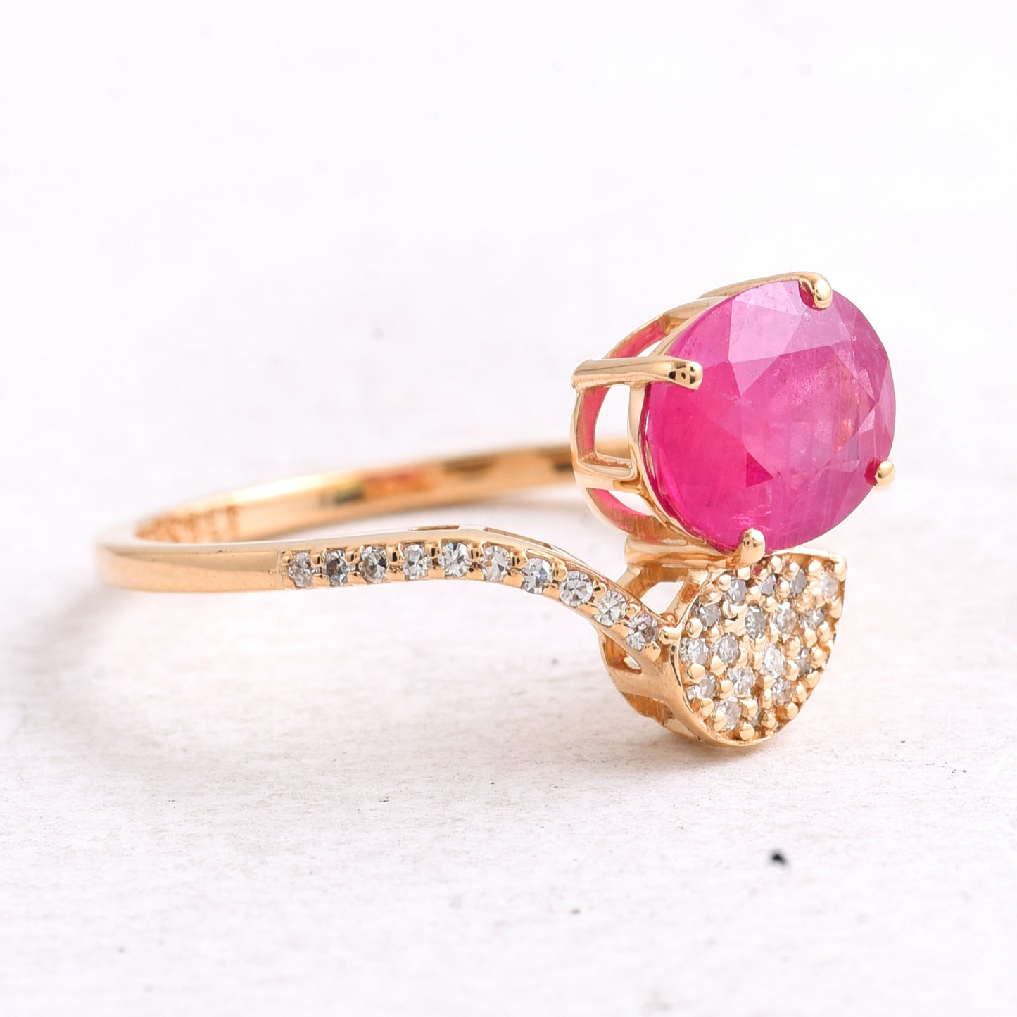 2.00 Ct Oval Mixed Cut Natural Ruby 14K Gold Ring