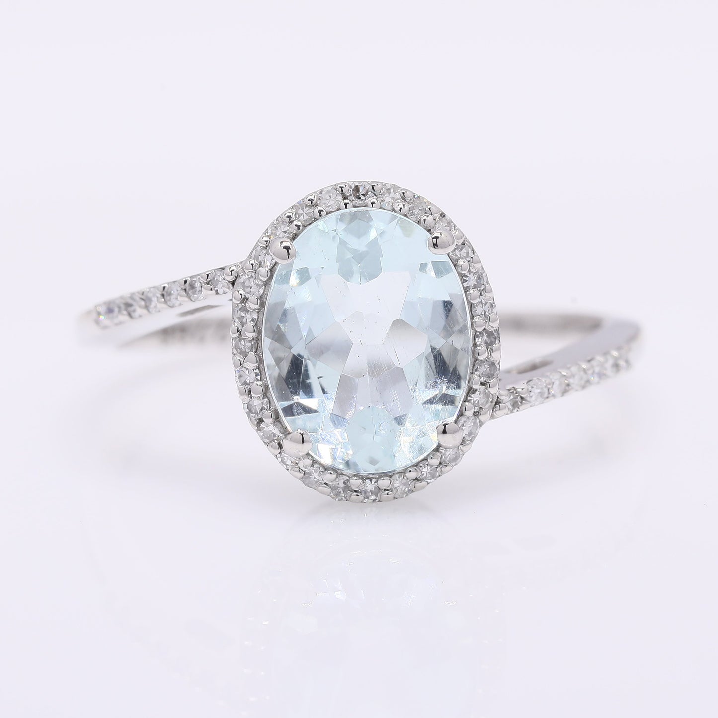 1.63 Ct Oval Mixed Cut Natural Aquamarine 950 Platinum Ring