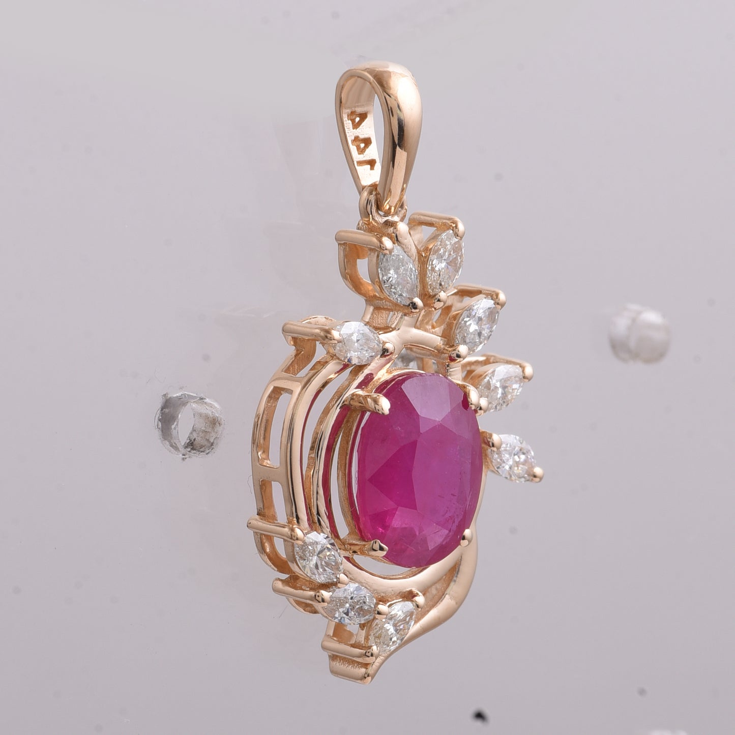 2.14 Ct Oval Mixed Cut Natural Ruby 14K Gold Pendant