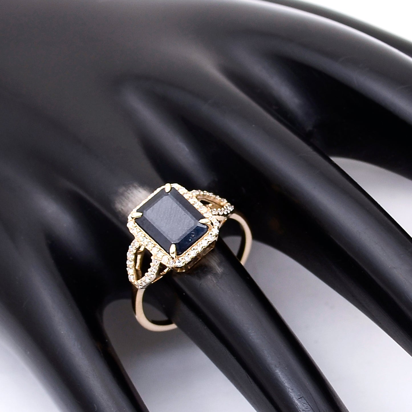 3.07 Ct Octagon Natural Sapphire 14K Gold Ring