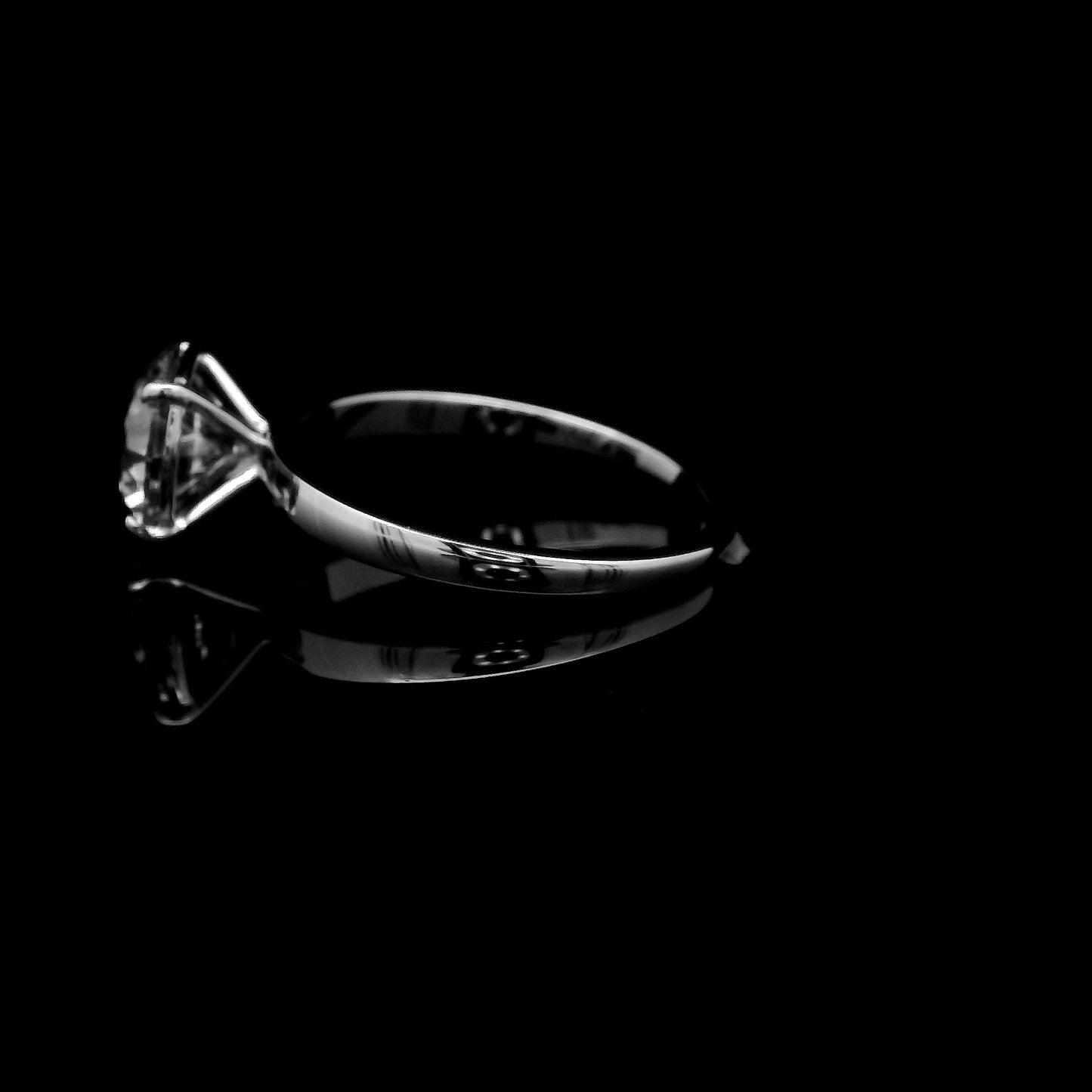 2.10 Carats Lab Grown Diamond 14K Gold Ring
