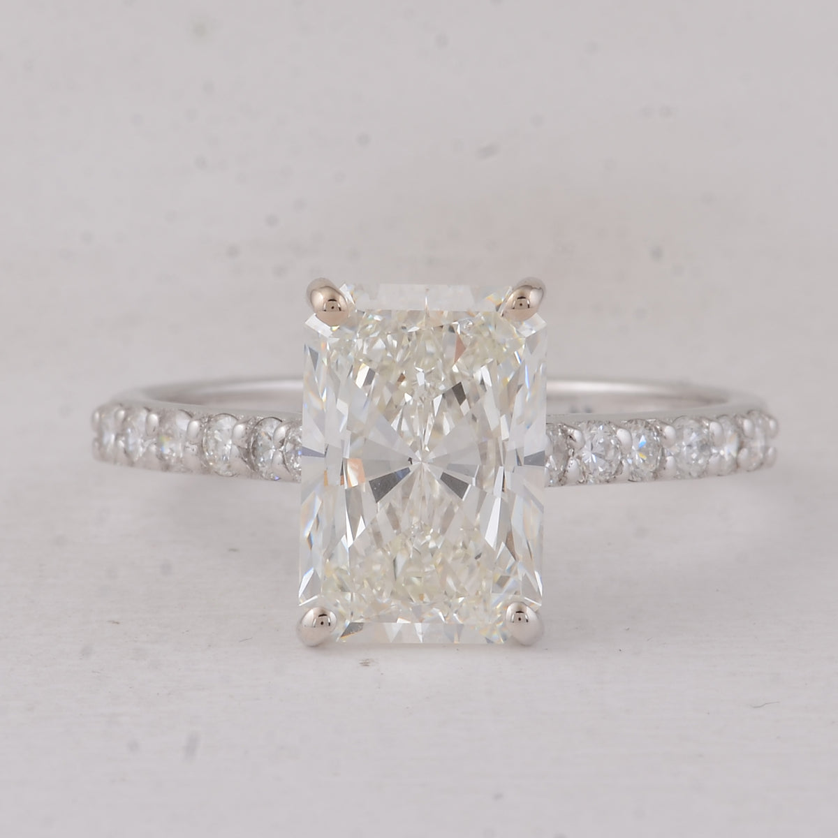 3.35 Carats Lab Grown Diamond 14K Gold Ring